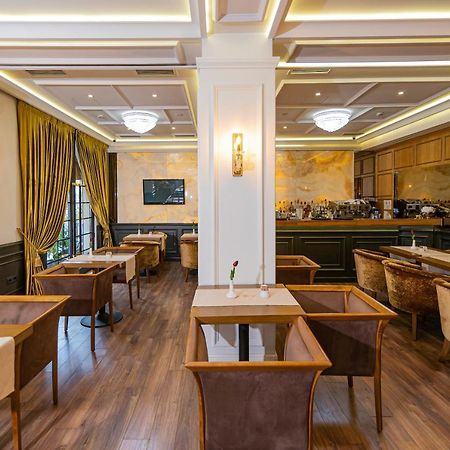 Eler Hotel ティラナ エクステリア 写真
